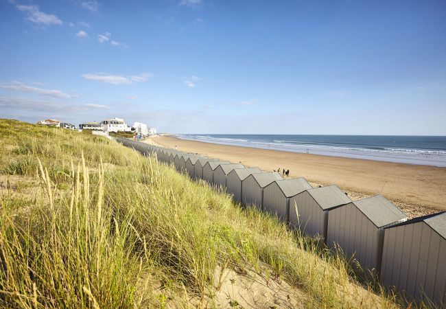 Ferienwohnung in Saint-Gilles-Croix-de-Vie - Wohnung für 6 am großen Strand, St Gilles Ferienwohnung in Saint-Gilles-Croix-de-Vie - Wohnung für 6 am großen Strand, St Gilles