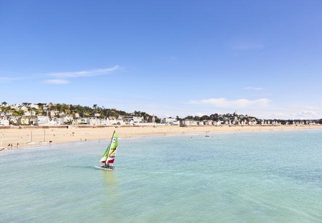 Ferienwohnung in Pléneuf-Val-André - 50 m vom Strand - 3 Erwachsene / 3 Kinder Ferienwohnung in Pléneuf-Val-André - 50 m vom Strand - 3 Erwachsene / 3 Kinder