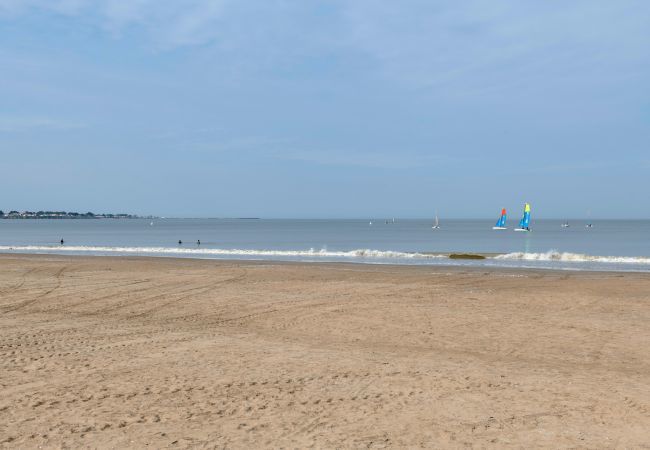 Ferienhaus in Saint-Michel-Chef-Chef - Haus mit Garten 140m vom Strand entfernt Ferienhaus in Saint-Michel-Chef-Chef - Haus mit Garten 140m vom Strand entfernt