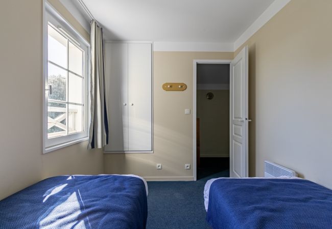 Ferienhaus in Talmont-Saint-Hilaire - House for 6 -Pool - Port Bourgenay Ferienhaus in Talmont-Saint-Hilaire - House for 6 -Pool - Port Bourgenay