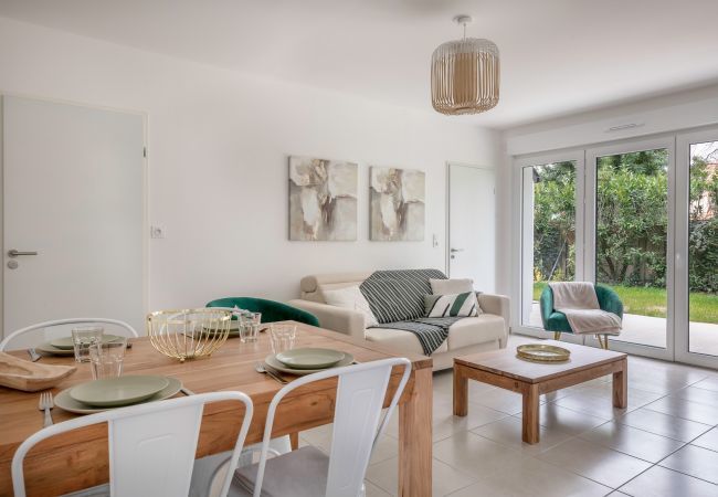 Ferienwohnung in La Baule-Escoublac - Ferienwohnung für 4 Personen mit eigener Terrasse Ferienwohnung in La Baule-Escoublac - Ferienwohnung für 4 Personen mit eigener Terrasse