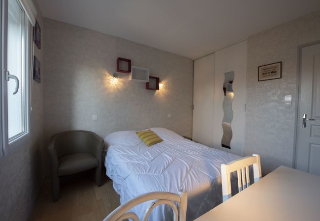 Ferienhaus in Le Fenouiller - Familienhaus für 6 mit Garten Ferienhaus in Le Fenouiller - Familienhaus für 6 mit Garten