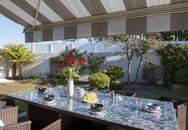 Ferienhaus in Le Fenouiller - Familienhaus für 6 mit Garten Ferienhaus in Le Fenouiller - Familienhaus für 6 mit Garten