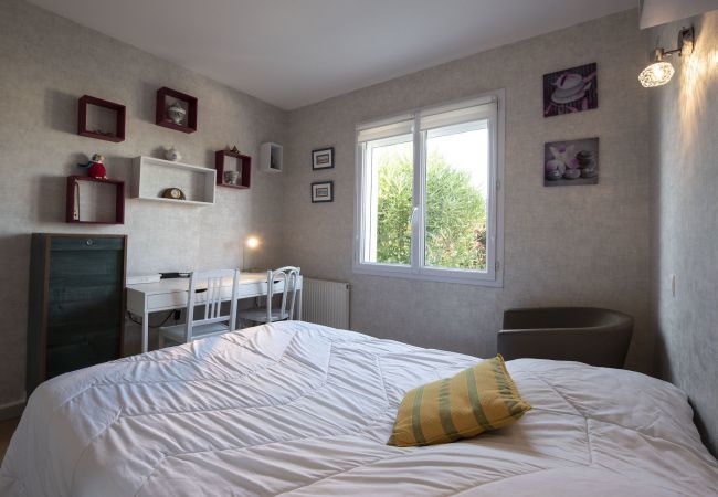 Ferienhaus in Le Fenouiller - Familienhaus für 6 mit Garten Ferienhaus in Le Fenouiller - Familienhaus für 6 mit Garten