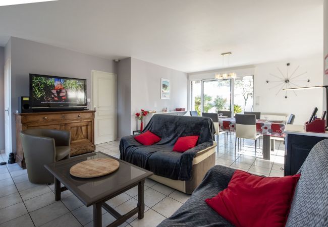 Ferienhaus in Le Fenouiller - Familienhaus für 6 mit Garten Ferienhaus in Le Fenouiller - Familienhaus für 6 mit Garten