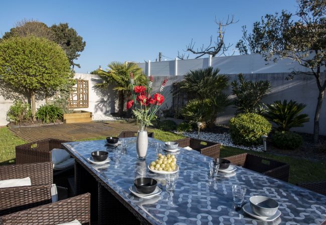 Ferienhaus in Le Fenouiller - Familienhaus für 6 mit Garten Ferienhaus in Le Fenouiller - Familienhaus für 6 mit Garten