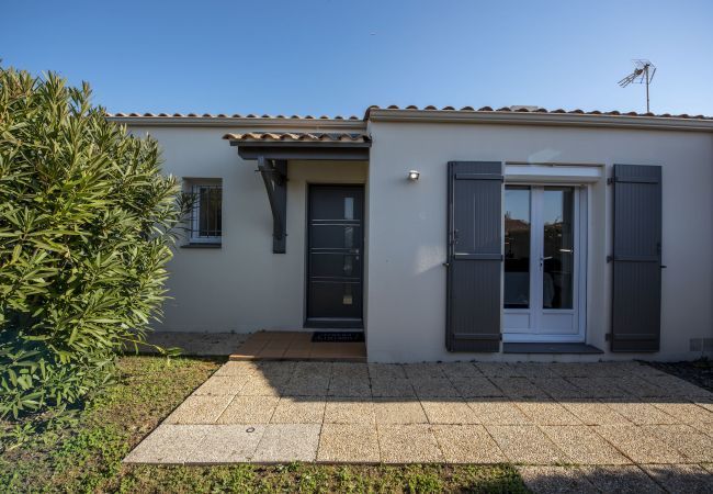 Ferienhaus in Le Fenouiller - Familienhaus für 6 mit Garten Ferienhaus in Le Fenouiller - Familienhaus für 6 mit Garten