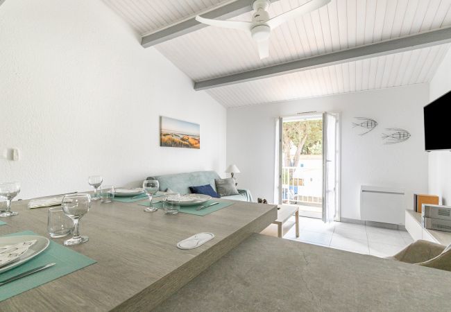 Ferienwohnung in La Guérinière - Wohnung für 4 - 450m Strand von Sables d'Or Ferienwohnung in La Guérinière - Wohnung für 4 - 450m Strand von Sables d'Or