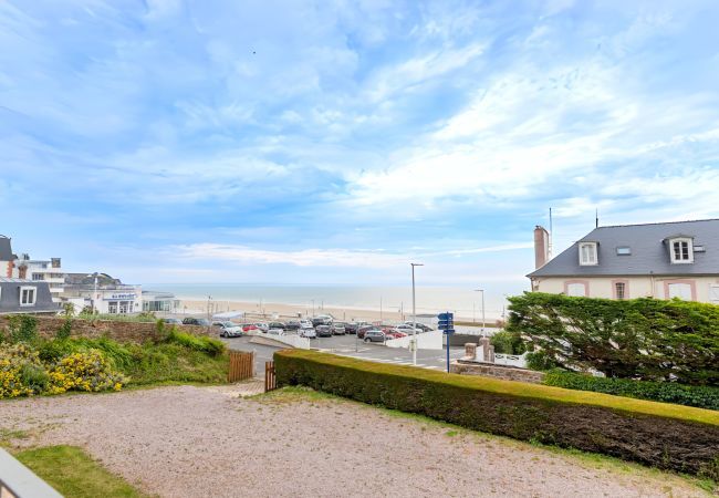 Ferienwohnung in Pléneuf-Val-André - 50m vom Strand entfernt, Wohnung mit Meerblick Ferienwohnung in Pléneuf-Val-André - 50m vom Strand entfernt, Wohnung mit Meerblick