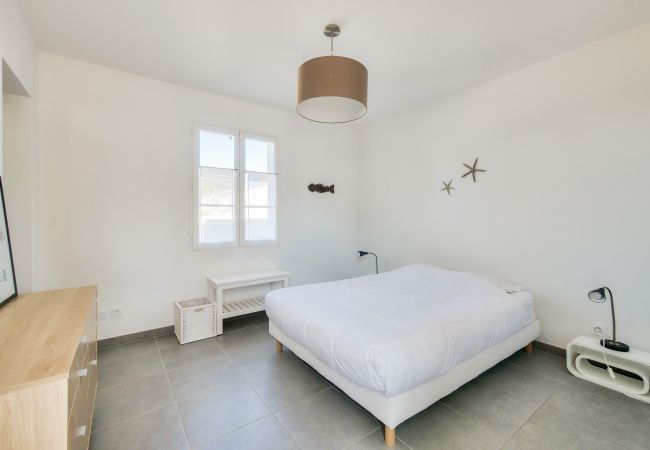 Ferienhaus in La Flotte - Villa für 10 Personen mit Pool, La Flotte en Ré Ferienhaus in La Flotte - Villa für 10 Personen mit Pool, La Flotte en Ré