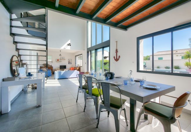 Ferienhaus in La Flotte - Villa für 10 Personen mit Pool, La Flotte en Ré Ferienhaus in La Flotte - Villa für 10 Personen mit Pool, La Flotte en Ré