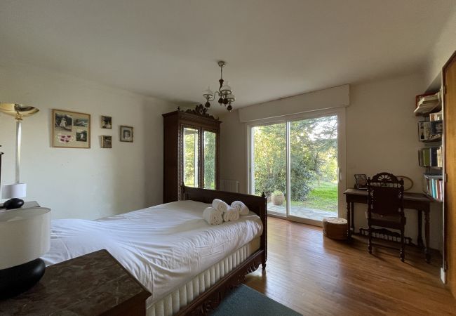 Ferienhaus in Le Tour-du-Parc -  Bretonisches Haus mit 4 Schlafzimmern in der Nähe von Stadt und Strand Ferienhaus in Le Tour-du-Parc -  Bretonisches Haus mit 4 Schlafzimmern in der Nähe von Stadt und Strand