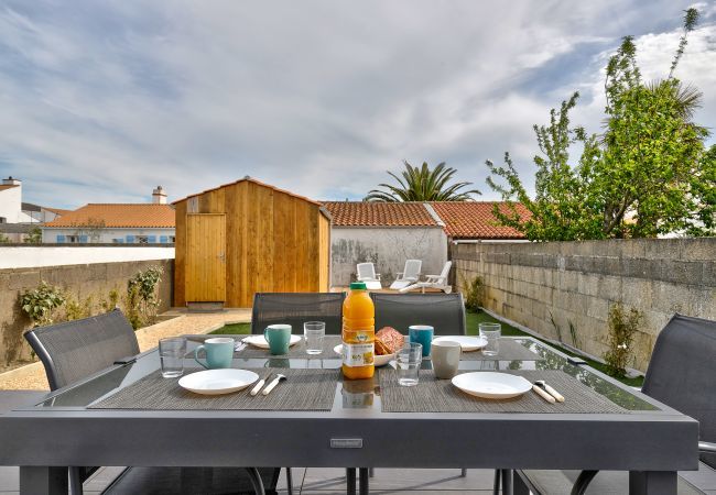 Ferienhaus in La Guérinière - La Guérinière - 650m zum Strand - Garten Ferienhaus in La Guérinière - La Guérinière - 650m zum Strand - Garten