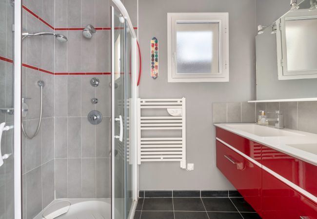 Ferienhaus in Saint-Nazaire - Pool! Haus für 9 Ferienhaus in Saint-Nazaire - Pool! Haus für 9