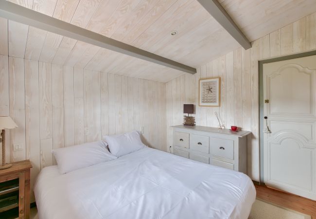 Ferienhaus in La Flotte - La Flotte- für 10- 800m zum centrum Ferienhaus in La Flotte - La Flotte- für 10- 800m zum centrum