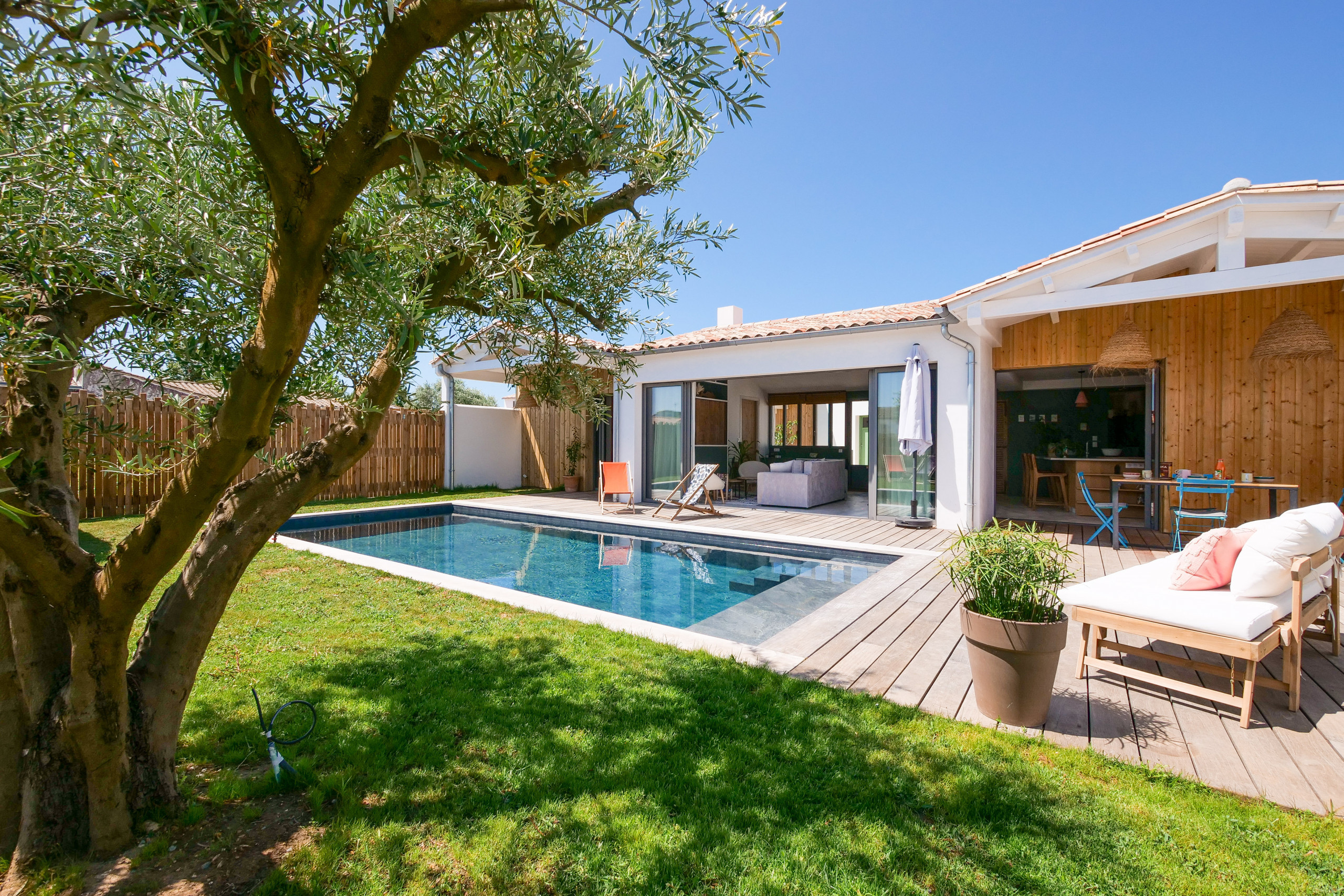  in Rivedoux-Plage - Architektenvilla mit beheiztem Pool und Garten