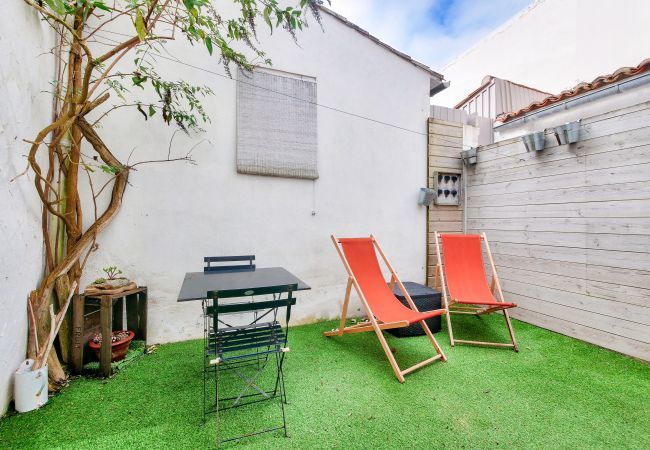 Studio in Saint-Martin-de-Ré - La Suite 24 - Port St-Martin-de-Ré- Studio Terrasse