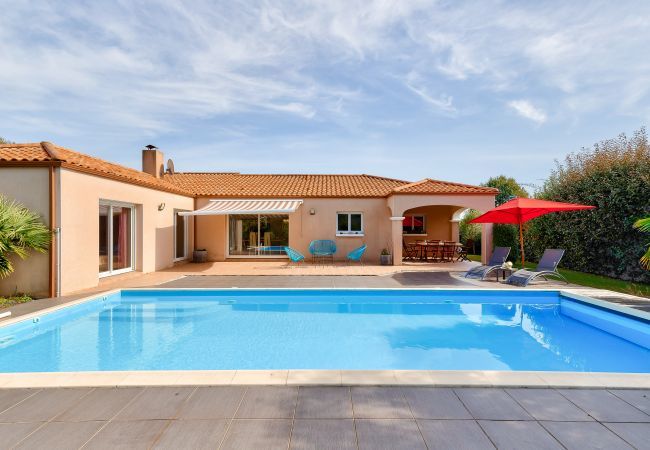 Ferienhaus in Talmont-Saint-Hilaire - Haus für 6 - Pool und Entspannung Ferienhaus in Talmont-Saint-Hilaire - Haus für 6 - Pool und Entspannung