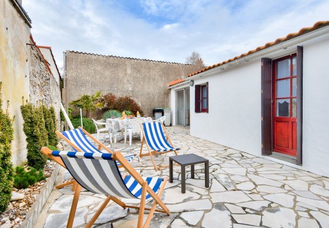 Ferienhaus in Noirmoutier-en-l´Ile - Stadtzentrum - Haus für 4 mit schönem Hof Ferienhaus in Noirmoutier-en-l´Ile - Stadtzentrum - Haus für 4 mit schönem Hof