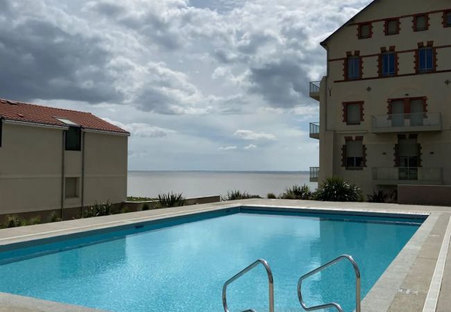 Ferienwohnung in Pornic -  Apartment für 3 Personen mit Blick auf das Meer, den Strand und den Pool Ferienwohnung in Pornic -  Apartment für 3 Personen mit Blick auf das Meer, den Strand und den Pool