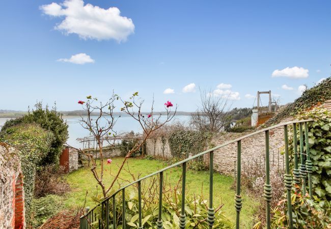 Ferienhaus in La Ville-ès-Nonais - Meerblick - Privater Zugang zur Strandpromenade Ferienhaus in La Ville-ès-Nonais - Meerblick - Privater Zugang zur Strandpromenade