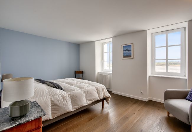 Ferienhaus in La Ville-ès-Nonais - Meerblick - Privater Zugang zur Strandpromenade Ferienhaus in La Ville-ès-Nonais - Meerblick - Privater Zugang zur Strandpromenade