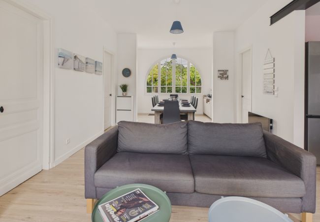 Ferienhaus in Andernos-les-Bains - 150m vom Strand, Haus mit Garten für 9 Ferienhaus in Andernos-les-Bains - 150m vom Strand, Haus mit Garten für 9