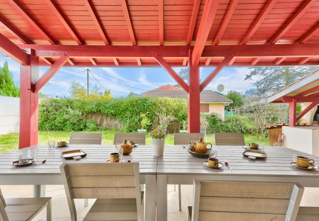 Ferienhaus in Andernos-les-Bains - Haus für 10 - Garten - 600 m zum Strand Ferienhaus in Andernos-les-Bains - Haus für 10 - Garten - 600 m zum Strand