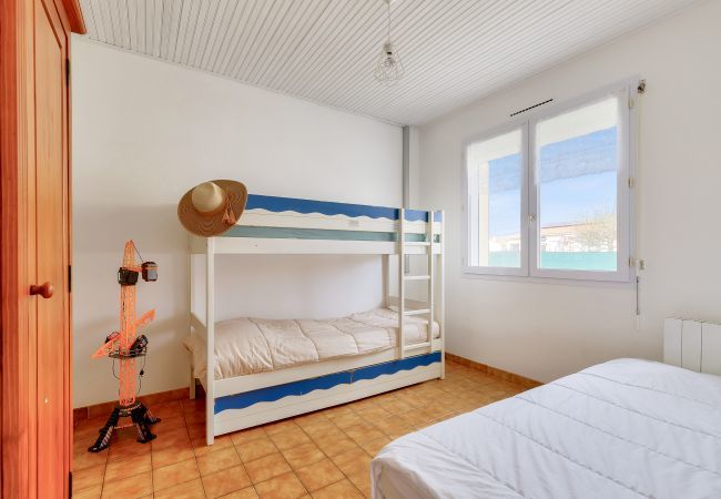 Ferienhaus in Brem-sur-Mer - Haus und garten für 4 im Brem Sur Mer Ferienhaus in Brem-sur-Mer - Haus und garten für 4 im Brem Sur Mer