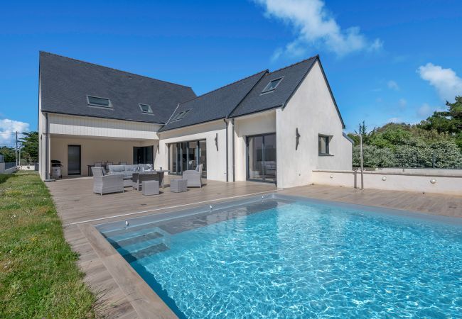 Ferienhaus in La Turballe -  Schwimmbad – 10 Personen – 100 m vom Strand entfernt