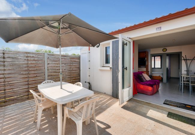 Ferienhaus in Longeville-sur-Mer - Haus mit Terrasse für 5 - Ruhe und Strand Ferienhaus in Longeville-sur-Mer - Haus mit Terrasse für 5 - Ruhe und Strand