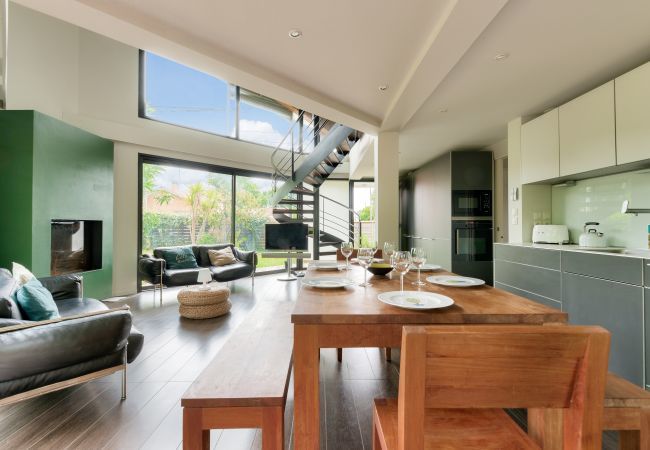 Ferienhaus in Andernos-les-Bains - 950 m zum Strand – Architektenhaus 4 Erw. – 4 Kinder Ferienhaus in Andernos-les-Bains - 950 m zum Strand – Architektenhaus 4 Erw. – 4 Kinder