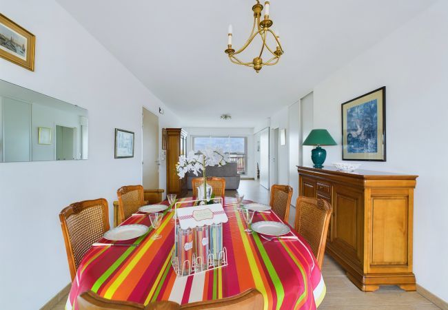 Ferienwohnung in Les Sables-d´Olonne -  Direkter Blick auf den Hafen von Les Sables d’Olonne, Aufenthalt für 6 Personen Ferienwohnung in Les Sables-d´Olonne -  Direkter Blick auf den Hafen von Les Sables d’Olonne, Aufenthalt für 6 Personen