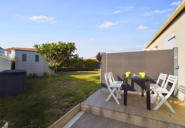 Doppelhaushälfte in St. Hilaire de Riez - Haus für 4 zwischen Stränden und Salzgärten Doppelhaushälfte in St. Hilaire de Riez - Haus für 4 zwischen Stränden und Salzgärten