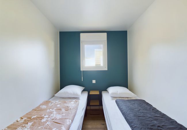 Chalet in Saint-Gilles-Croix-de-Vie - Les Voiles Blanches, Chalet mit Pool für 8 Personen Chalet in Saint-Gilles-Croix-de-Vie - Les Voiles Blanches, Chalet mit Pool für 8 Personen