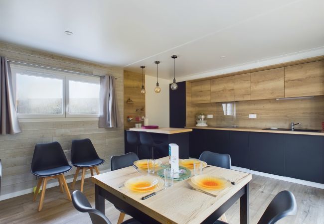 Chalet in Saint-Gilles-Croix-de-Vie - Les Voiles Blanches, Chalet mit Pool für 8 Personen Chalet in Saint-Gilles-Croix-de-Vie - Les Voiles Blanches, Chalet mit Pool für 8 Personen