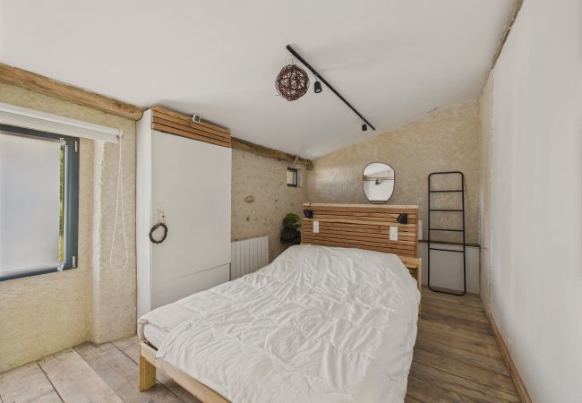 Ferienhaus in Fossemagne - Ehemaliges Bauernhaus, fûr 6 in 2 Wohnungenf Ferienhaus in Fossemagne - Ehemaliges Bauernhaus, fûr 6 in 2 Wohnungenf