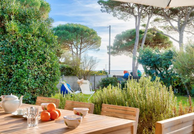 Ferienhaus in Andernos-les-Bains - Blick auf Bassin - Haus für 8 mit Garten Ferienhaus in Andernos-les-Bains - Blick auf Bassin - Haus für 8 mit Garten