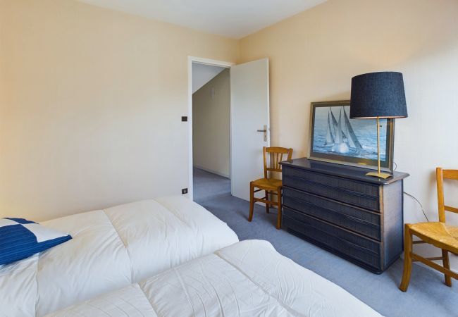 Ferienhaus in Fouesnant - Geräumiges Haus mit großem Garten für 6 Personen Ferienhaus in Fouesnant - Geräumiges Haus mit großem Garten für 6 Personen