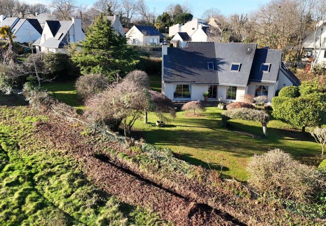 Ferienhaus in Fouesnant - Geräumiges Haus mit großem Garten für 6 Personen Ferienhaus in Fouesnant - Geräumiges Haus mit großem Garten für 6 Personen