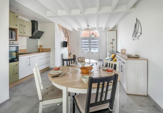 Ferienhaus in Pornichet - Haus für 4, nur 450 m von den Stränden! Ferienhaus in Pornichet - Haus für 4, nur 450 m von den Stränden!