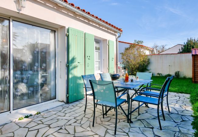 Ferienhaus in La Couarde sur mer - LA couarde sur Mer, Haus für 6 personen