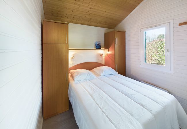 Bungalow in Pont-l´Abbé - Chalet für 4 in einer Residenz mit Swimmingpool Bungalow in Pont-l´Abbé - Chalet für 4 in einer Residenz mit Swimmingpool