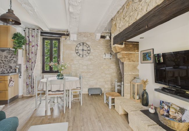 Ferienhaus in Auriac-du-Périgord - Kurzurlaub für 2 in Auriac mit gemütlichem Garten Ferienhaus in Auriac-du-Périgord - Kurzurlaub für 2 in Auriac mit gemütlichem Garten