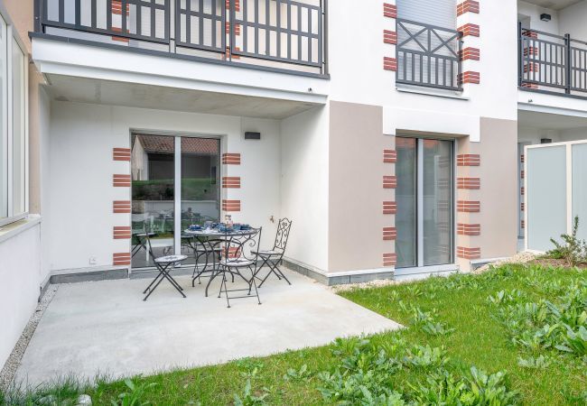 Ferienwohnung in Pornic - Wohnung 150 m vom Meer entfernt. 4 Personen. Ferienwohnung in Pornic - Wohnung 150 m vom Meer entfernt. 4 Personen.