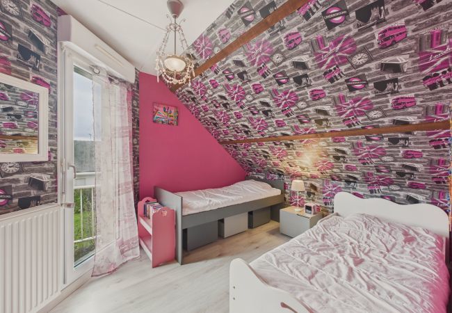 Ferienhaus in Fouesnant - Haus 8 Personen mit großem Garten - Beg Meil Ferienhaus in Fouesnant - Haus 8 Personen mit großem Garten - Beg Meil