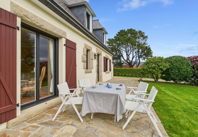 Ferienhaus in Fouesnant - Haus für 6 mit Garten, Zentrum Fouesnant Ferienhaus in Fouesnant - Haus für 6 mit Garten, Zentrum Fouesnant