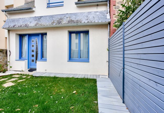 Ferienhaus in Dinard - Ty Glaz - Garten - Veranda - 800m vom Strand entfernt Ferienhaus in Dinard - Ty Glaz - Garten - Veranda - 800m vom Strand entfernt