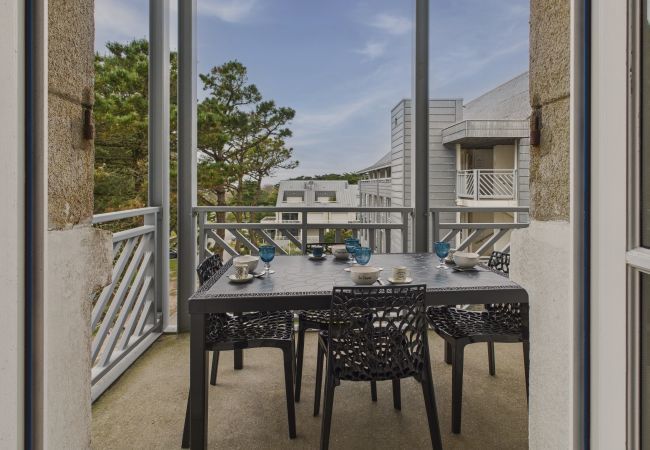 Ferienwohnung in Le Croisic - Wohnung für 4 mit Balkon und direktem Strand Ferienwohnung in Le Croisic - Wohnung für 4 mit Balkon und direktem Strand