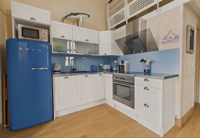 Ferienwohnung in Le Croisic - Wohnung für 4 mit Balkon und direktem Strand Ferienwohnung in Le Croisic - Wohnung für 4 mit Balkon und direktem Strand
